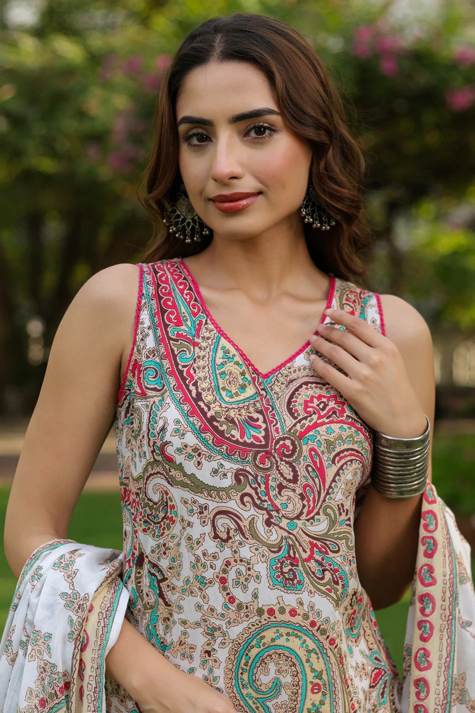 Ivory Paisley Printed Kurta Set with Dupatta – Elegant Ethnic Wear for Women